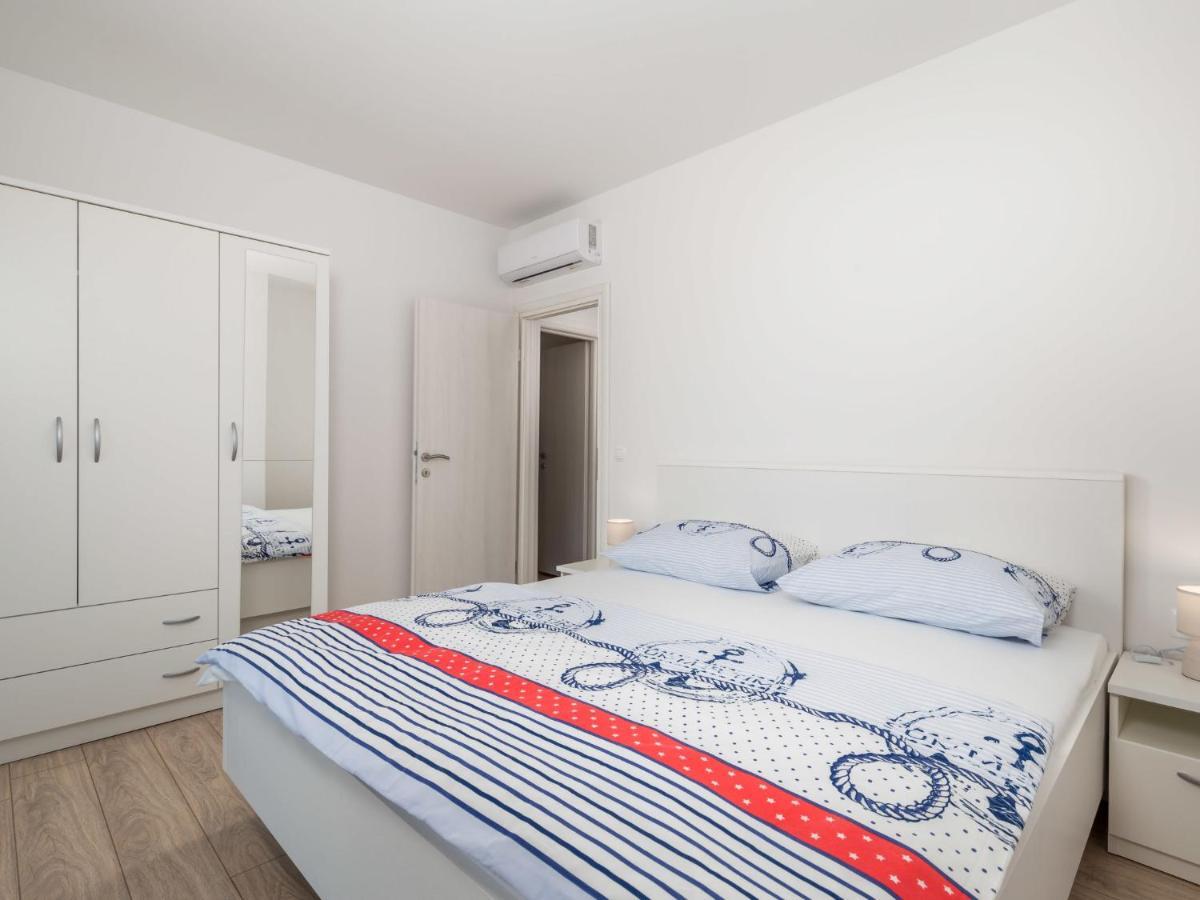 Holiday Home Villa Palma - Krk148 By Interhome Pinezici  Luaran gambar